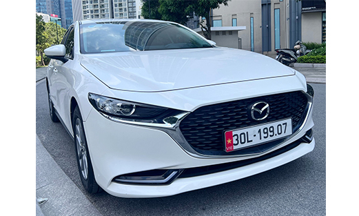 Xe 4 chỗ Mazda 3